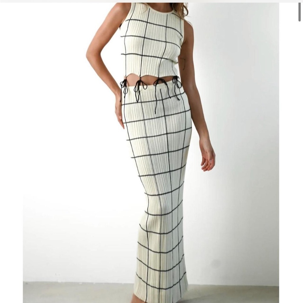 Checked Cream Two-Piece Skirt Set with Black Grid